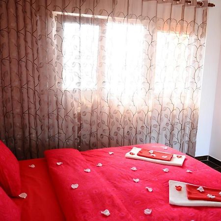 Vila Floarea Etiquette Costinesti Ngoại thất bức ảnh