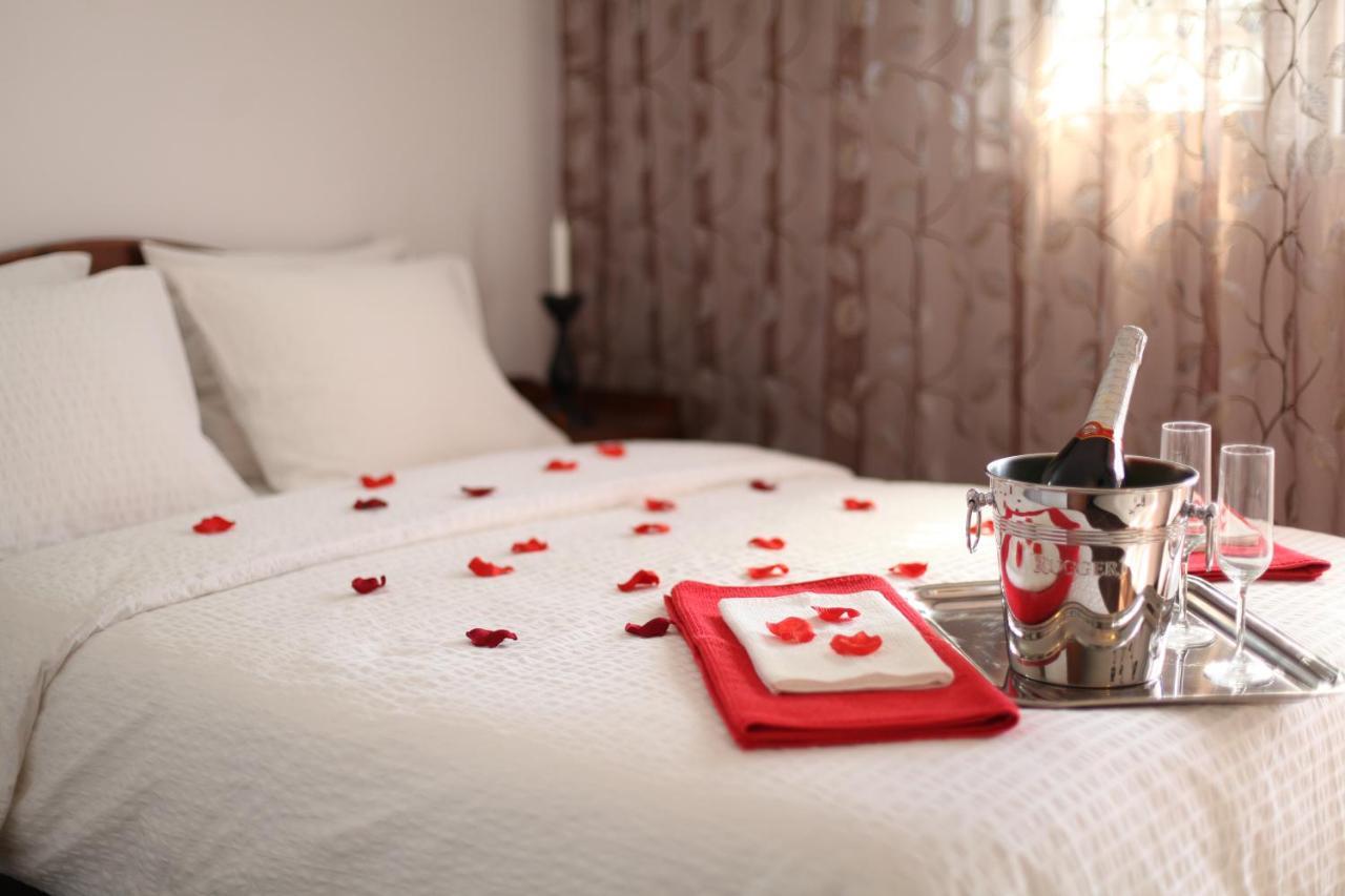 Vila Floarea Etiquette Costinesti Ngoại thất bức ảnh