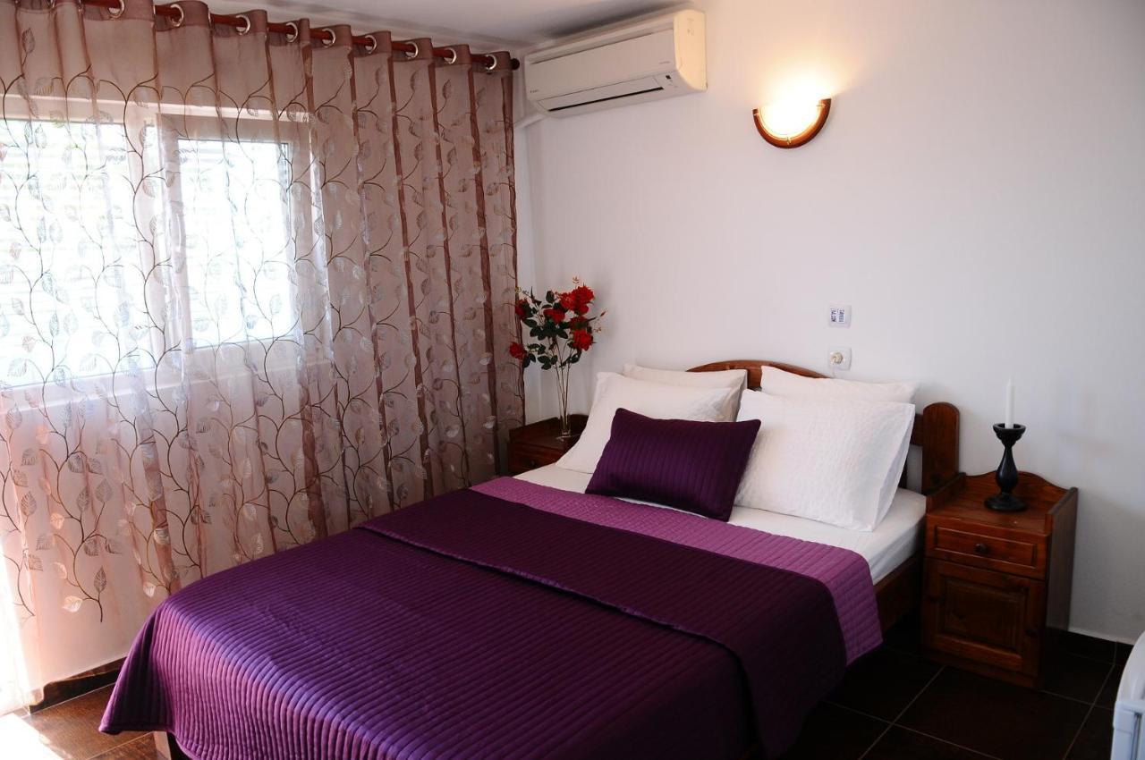 Vila Floarea Etiquette Costinesti Ngoại thất bức ảnh