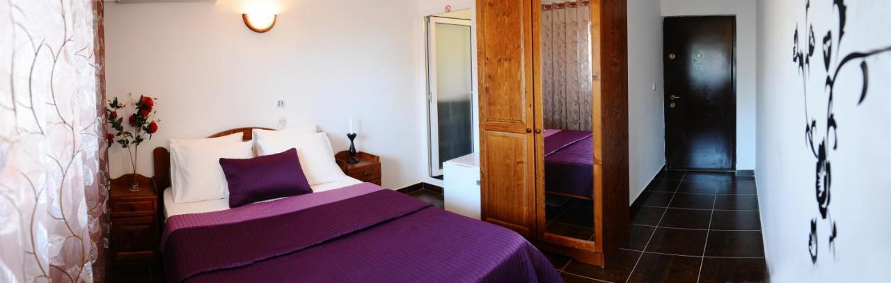 Vila Floarea Etiquette Costinesti Ngoại thất bức ảnh