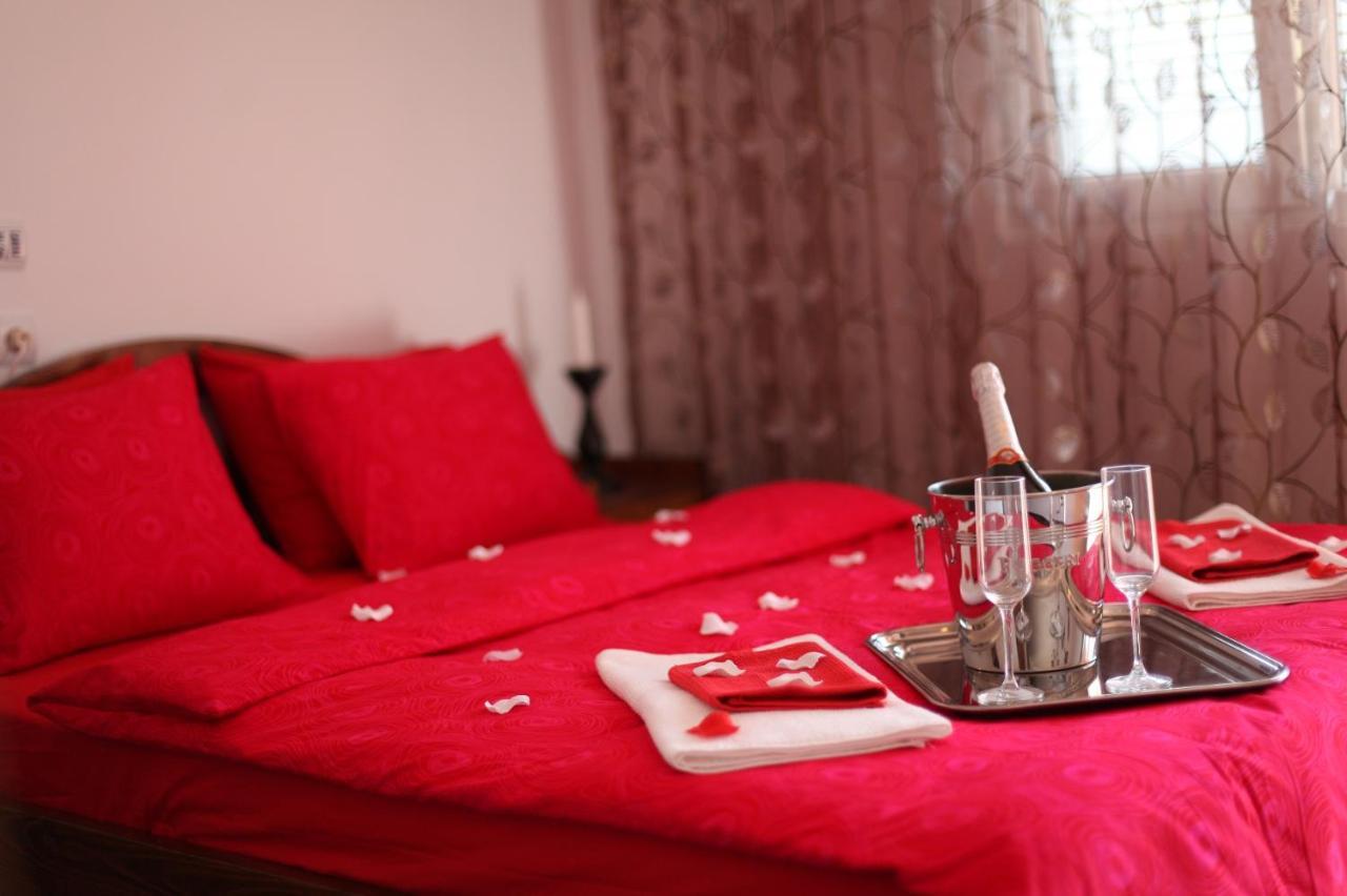 Vila Floarea Etiquette Costinesti Ngoại thất bức ảnh