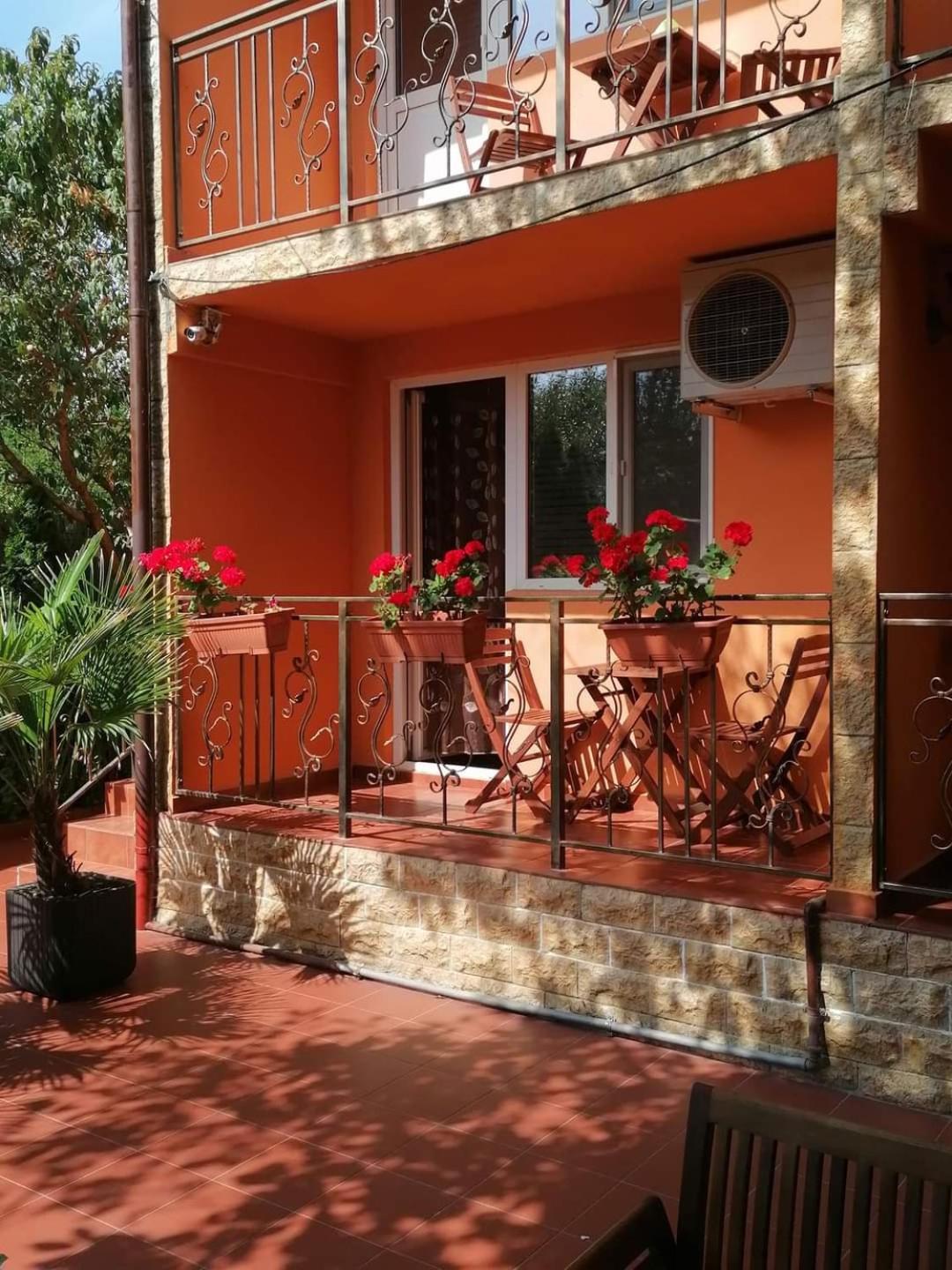 Vila Floarea Etiquette Costinesti Ngoại thất bức ảnh
